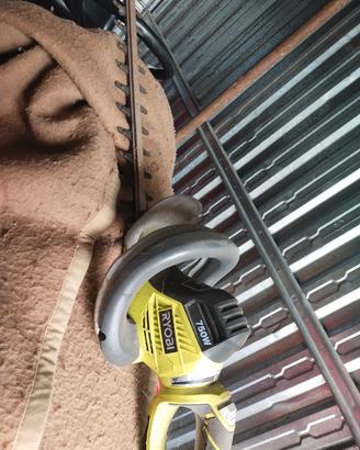 TAGLIASIEPI  ryobi 750w 65cm lama