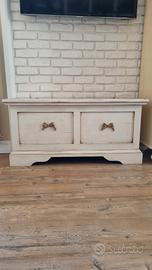 Cassapanca in stile shabby chic 