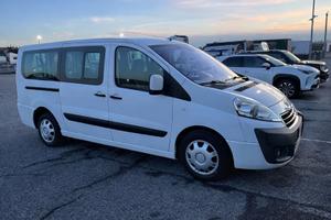 Furgone 9 posti Peugeot expert tepee