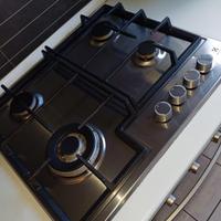 piano  cottura 4 fiochi