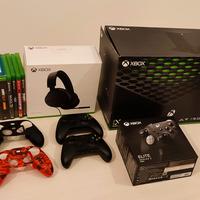 Xbox Series X 1 TB + Cuffie + 3 Pad + 8 giochi