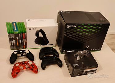 Xbox Series X 1 TB + Cuffie + 3 Pad + 8 giochi