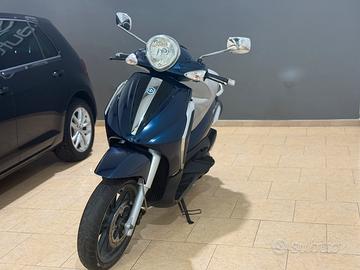 Piaggio Beverly 250cc