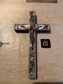 Crocifisso in madreperla