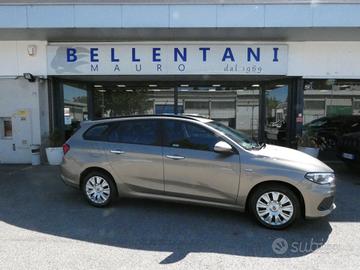 FIAT Tipo (2015-->) Tipo 1.6 Mjt S&S SW Easy Bu...