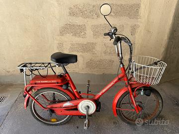 Ciclomotore a rullo