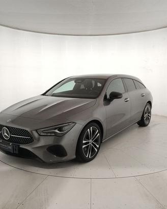 Mercedes-Benz CLA Shooting Brake 180 d Progre...