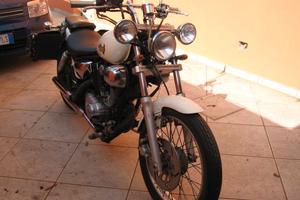 Moto Yamaha 250 virago