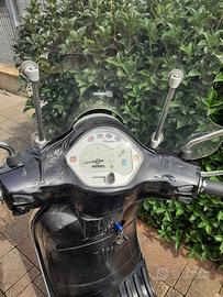 Piaggio Vespa 125 LX - 2011