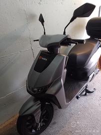 Motorino elettrico YADEA