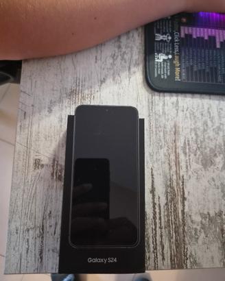telefono samsung S24 128giga 