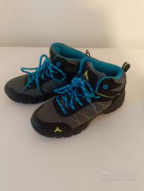 Scarponcini da trekking bambino+ciabatte Nike 