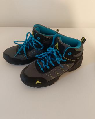 Scarponcini da trekking bambino+ciabatte Nike 