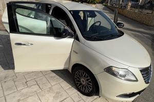 LANCIA Y 2013 Secondo proprietario stupenda