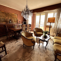 Mobili ed oggetti vari