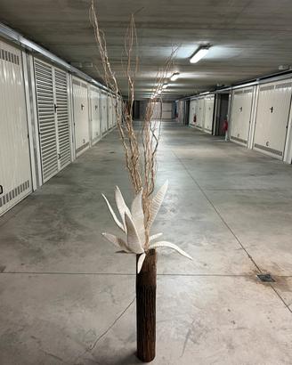 Pianta ornamentale con luci a led.