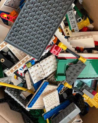 Lego ca. 4Kg pezzi sfusi veicoli