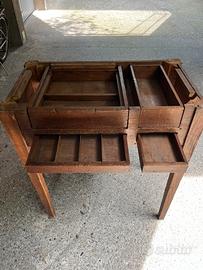 Tavolino da orologiaio