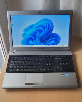 Laptop Samsung  i3 ssd  ram 8gb 