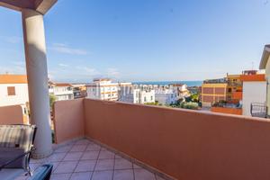 ATTICO SU DUE LIVELLI CON BOX AUTO