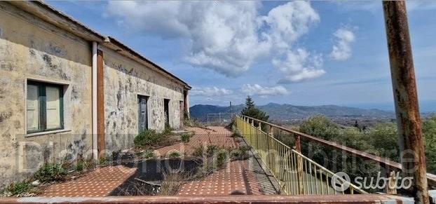 Terreno 17.000mq con fabbricato a Linguaglossa - Vista 4