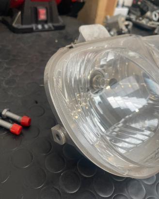 Faro yamaha neo’s 4