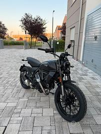 Scrambler Icon Dark - 2026