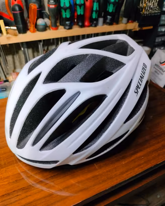 casco Road Specialized Echelon MIPS - M