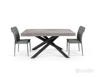 Tavolo da pranzo