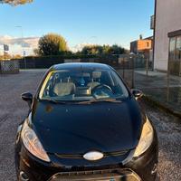 FORD FIESTA 6ª Serie TITANIUM - 82 CV