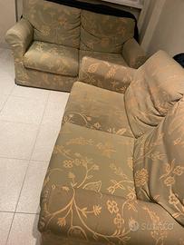 2 Divani poltrone e sofa