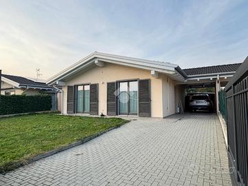 VILLA SINGOLA A OLEGGIO