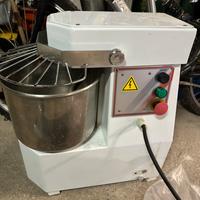 Impastatrice professionale 5kg pasta, pane, pizza,