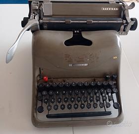 macchina da scrivere olivetti