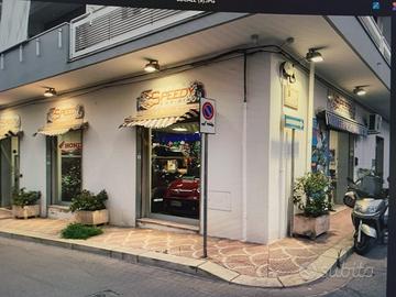 Locale commerciale 4 vetrine