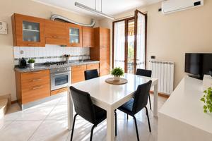 VILLA A SCHIERA A DESENZANO DEL GARDA
