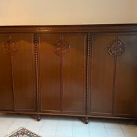 Armadio 6 ante con specchi all'interno delle ante