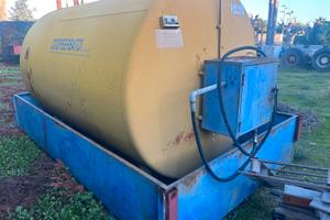 cisterna gasolio da 8900 litri usata