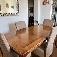 Tavolo legno e sedie