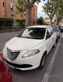 Lancia Y/ benzina gpl