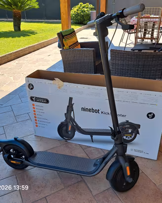 Monopattino elettrico Ninebot F25I