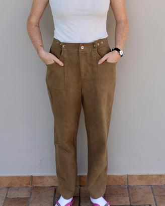 Pantaloni marroni cargo con elastico in vita