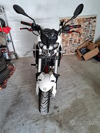 Benelli tnt 125 NAKED