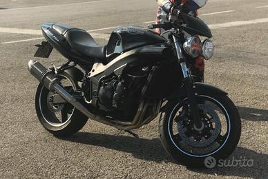 Triumph speed four
