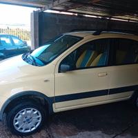 FIAT Panda 4x4 GPL climbing