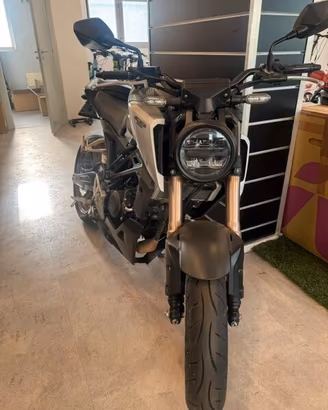 Honda CB 125 R ABS Black