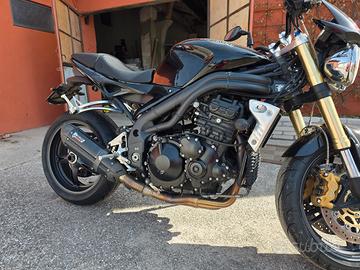 Triumph Speed triple 1050