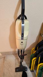 Scopa elettrica con filo miele