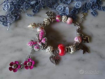 Bracciale estivo con farfalla e charms