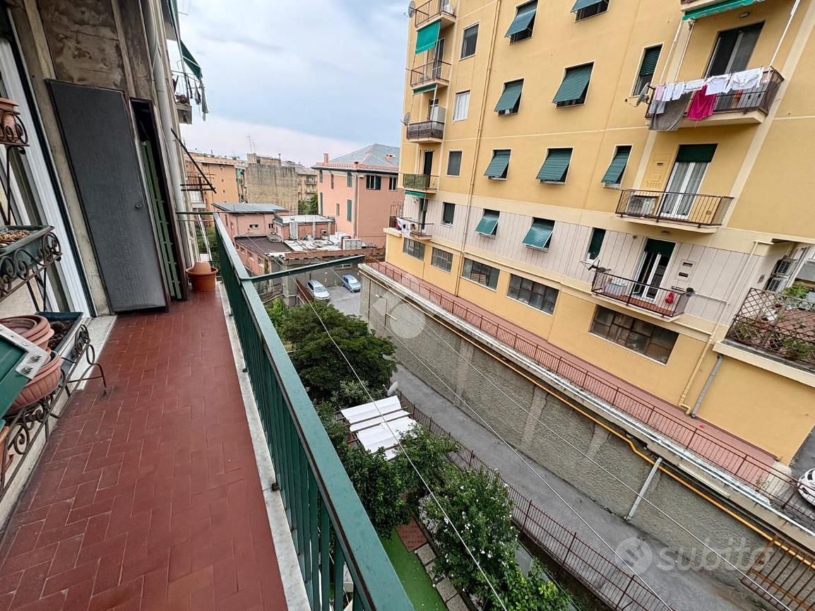 Appartamento – Genova, Marina, Medio Ponente - Altro